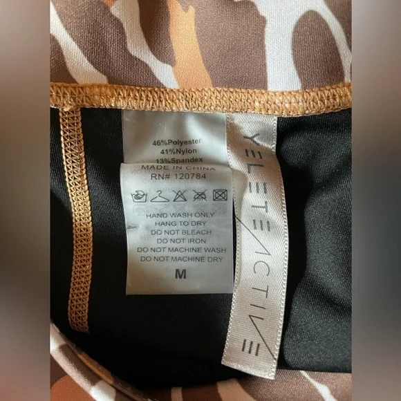 Yelete Activewear too and leggings - Picture 7 of 9